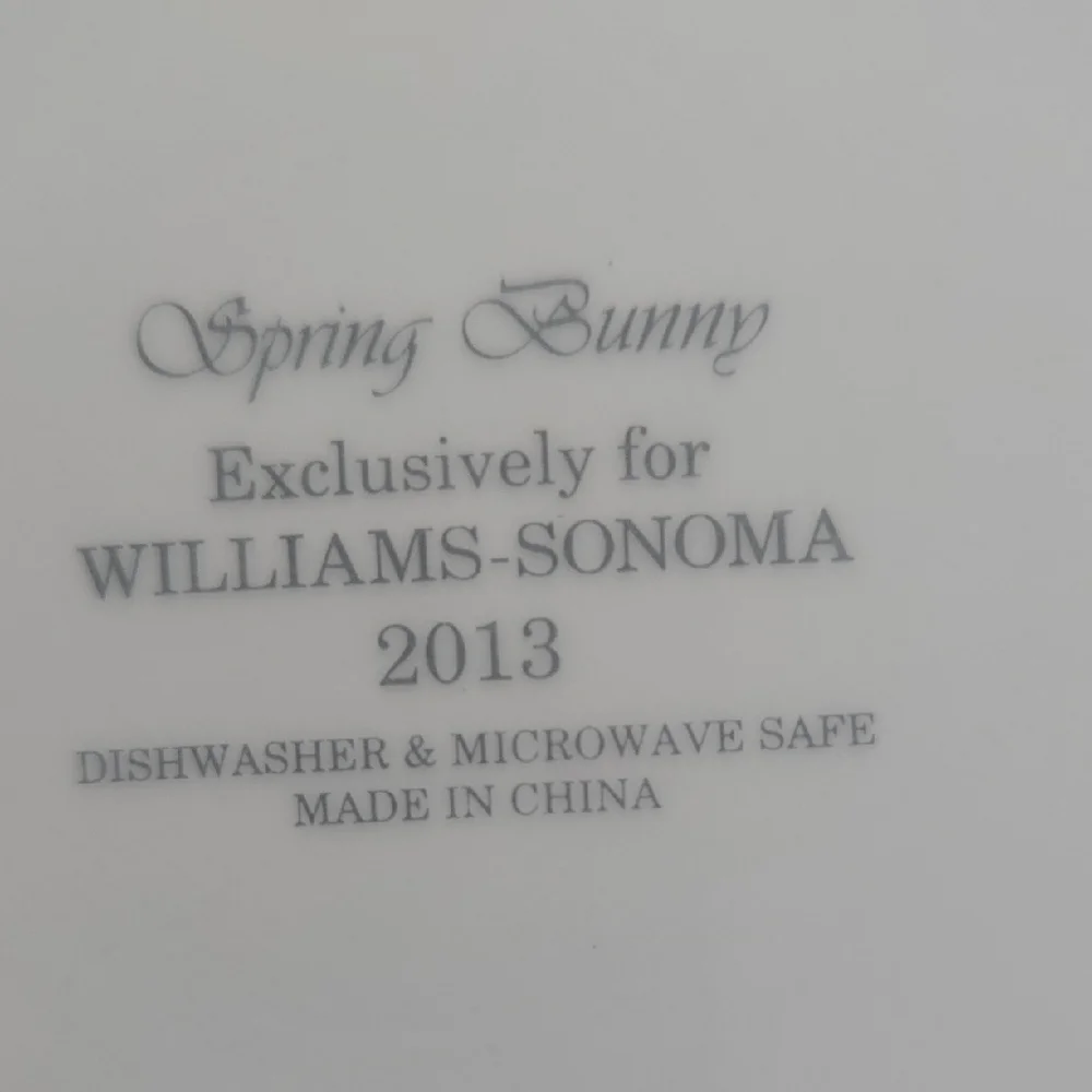 Williams Sonoma Yellow Dinnerware Plate
